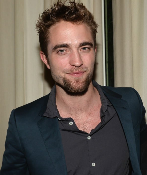 Hot Or Not? Robert Pattinson Hides Beautiful Face Under ...