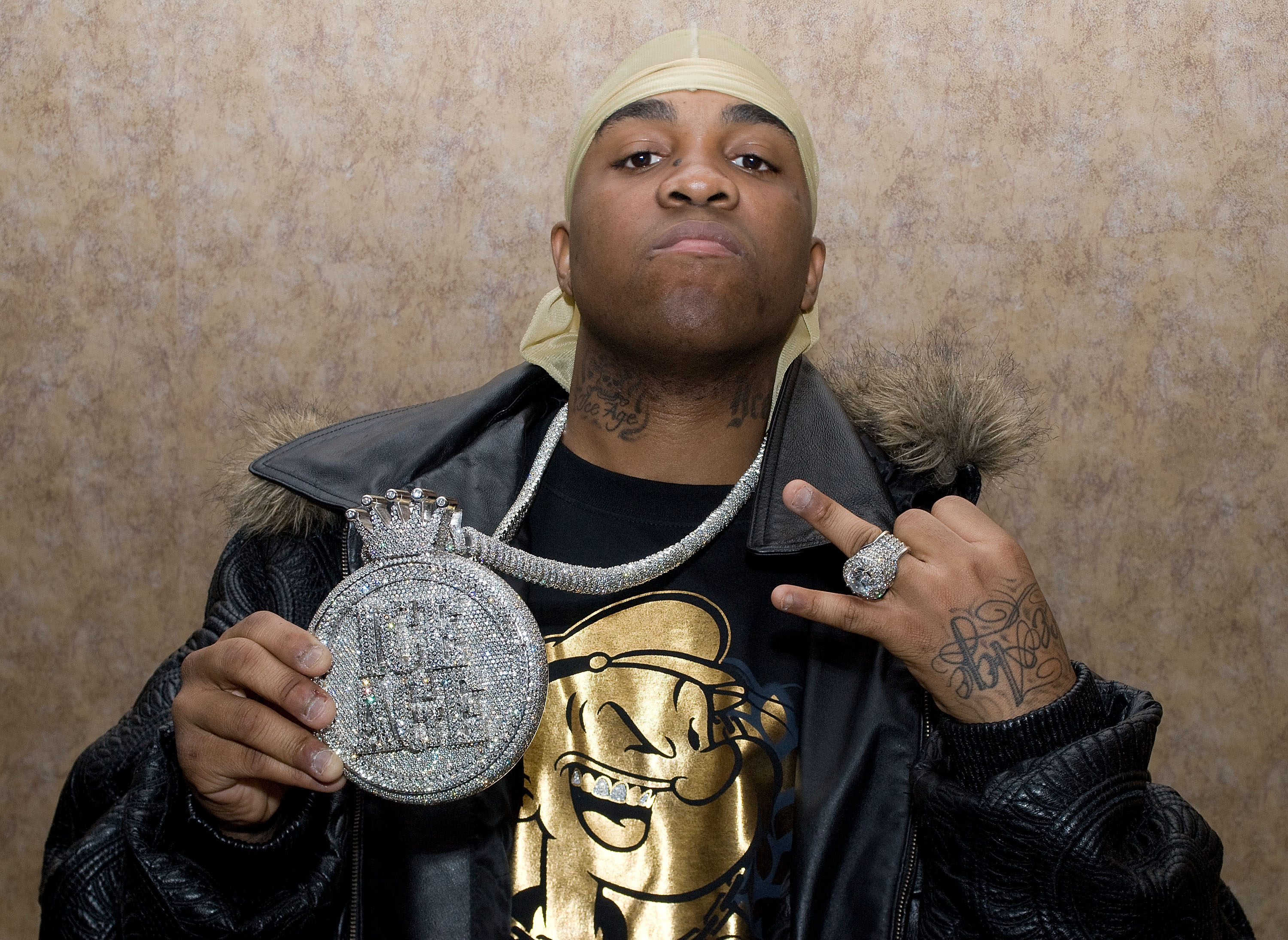 Цепь рэпера. Mike Jones. Mike Jones Rapper. Nike Jones. Still Tippin Mike Jones.